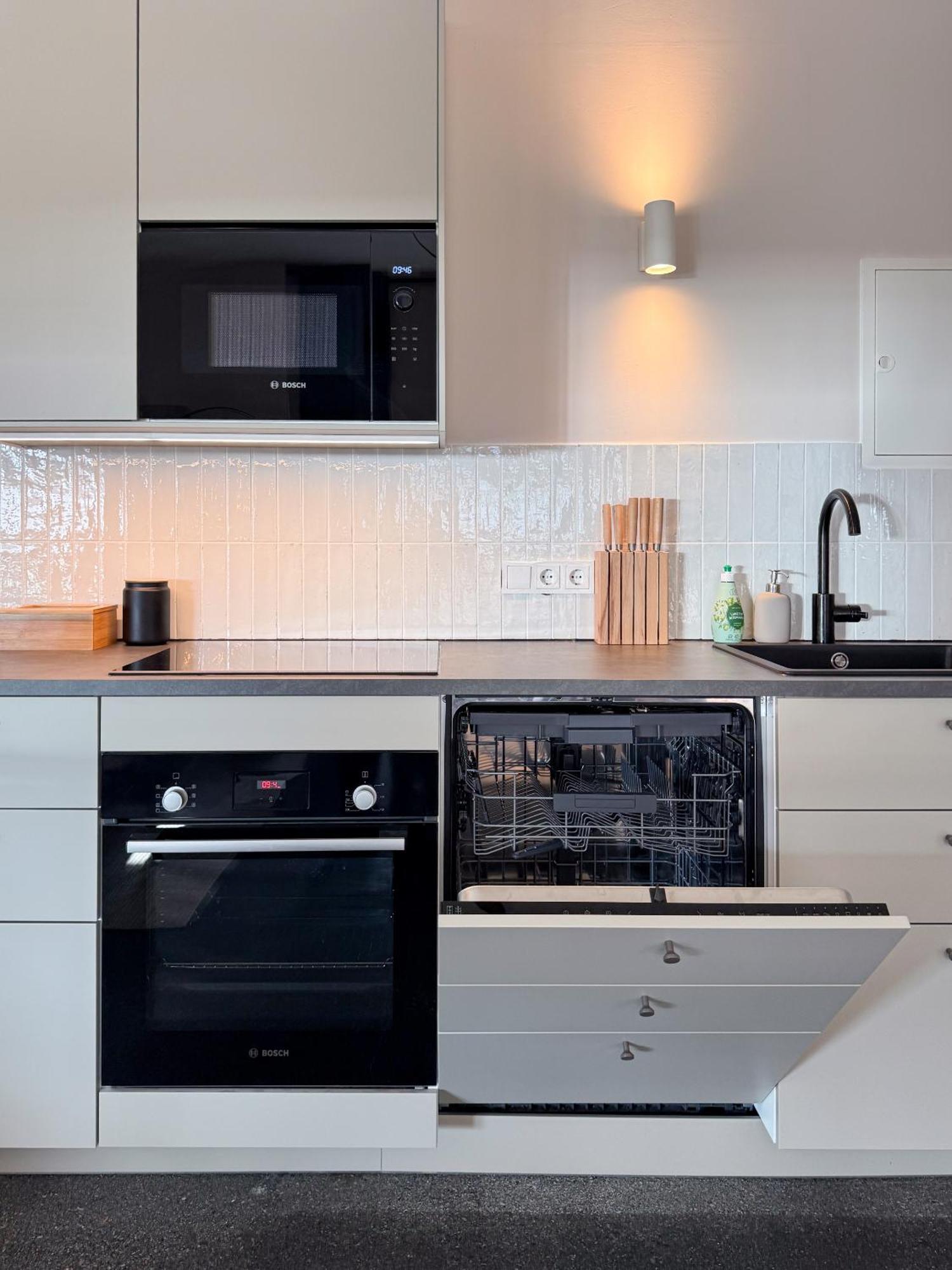 Schoenhaus Prenzlauer Berg - Grosszuegiges Design-apartment * Berlijn